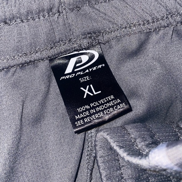 Pro Player Shorts - Picture 3 of 3